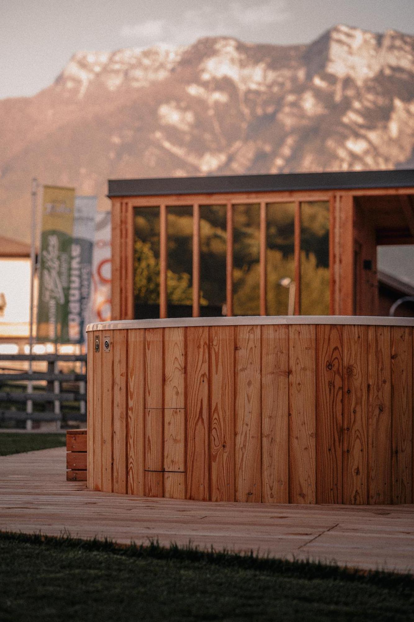 Cristallo Sport & Wellness Hotel Levico Terme Kültér fotó